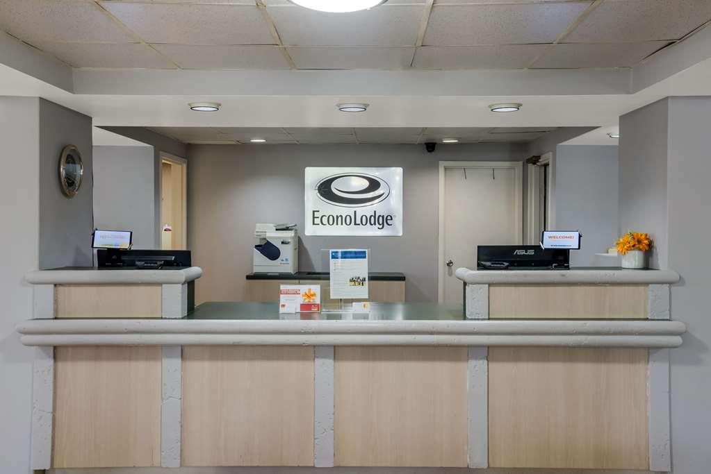 Econo Lodge Georgetown Dalaman gambar